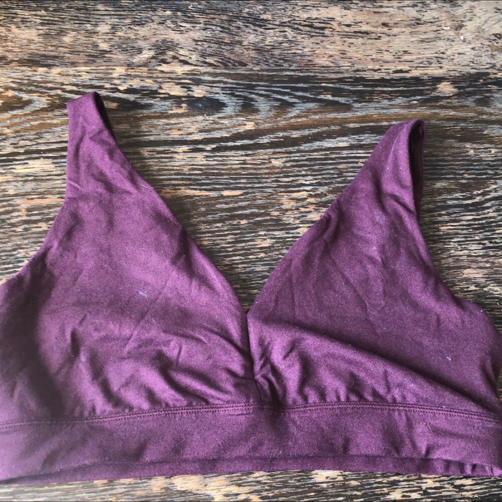 Sports bra with medium hold size L